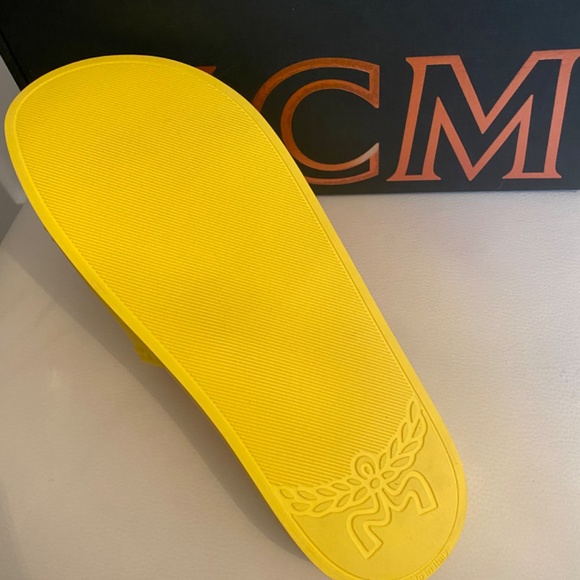 Brand New!!! MCM Yellow Big LogoRubber Slides - Picture 3 of 4